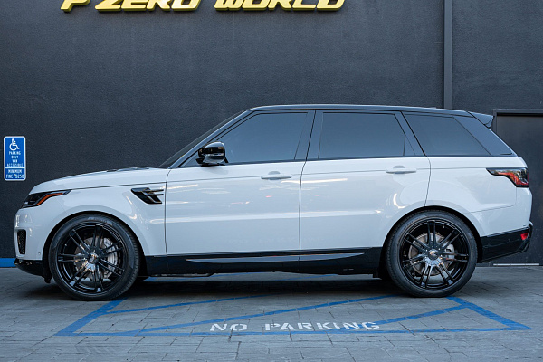 Фото дисков CEC C883 Черный глянец на Land Rover Range Rover IV