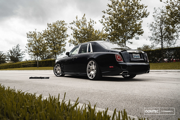 Фото дисков NOVITEC SP2 Глянцевый тонированный лак на Rolls-Royce Phantom