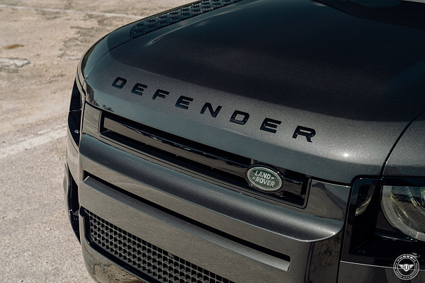 Фото дисков Vossen UV-X Черный сатин на Land Rover Defender II