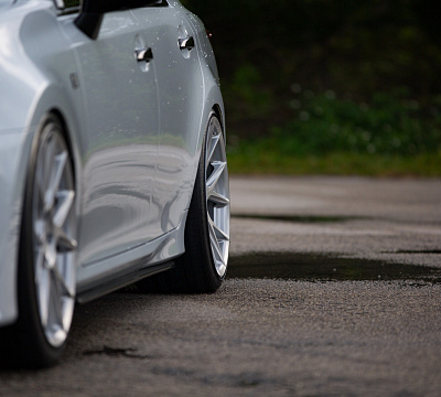 Фото дисков Vossen VFS-6 на Lexus GS IV