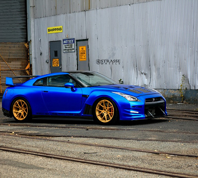 Фото дисков Strasse Wheels SM5R Deep Concave Monoblock на Nissan GT-R