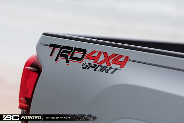 Фото дисков BC Forged LE72 // MLE72 Глянцевый лак на Toyota Tacoma III