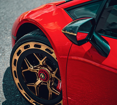 Фото дисков Brixton Forged PF7 Aerotech на Lamborghini Huracan