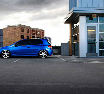 Фото дисков Vossen CV3 на Volkswagen Golf VII