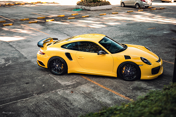 Фото дисков Brixton Forged PF9 Черный сатин на Porsche 911 VII
