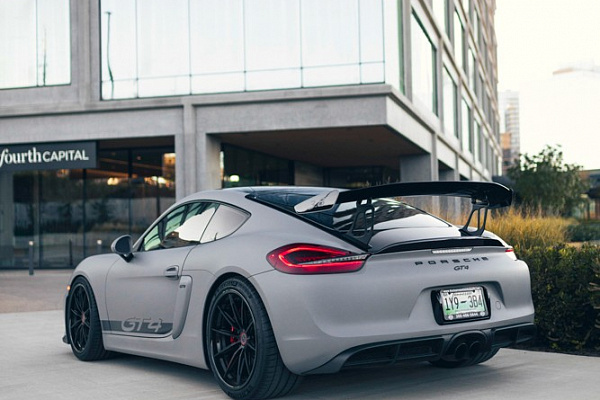 Фото дисков Brixton Forged R11-R Черный сатин на Porsche Cayman II