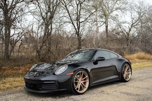 Фото дисков HRE P104 Глянцевая шампань на Porsche 911 VIII