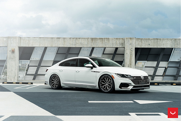 Фото дисков Vossen HF-2 Алмазная проточка на Volkswagen Arteon