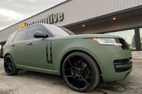 Фото дисков Giovanna Haleb Черный глянец на Land Rover Range Rover V