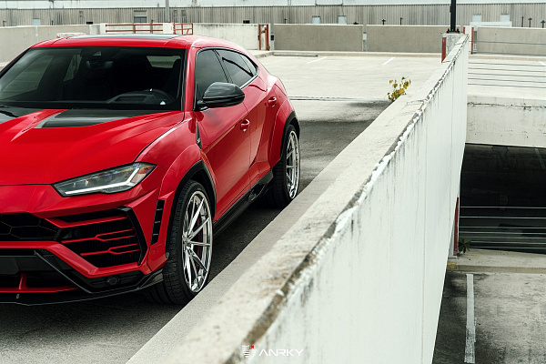 Фото дисков Anrky AN38 Полированный лак на Lamborghini Urus
