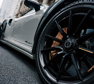 Фото дисков Brixton Forged R11-R на Porsche 911 VIII