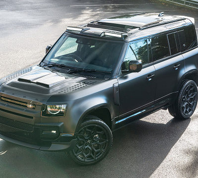 Фото дисков Kahn Type 57 RS на Land Rover Defender II