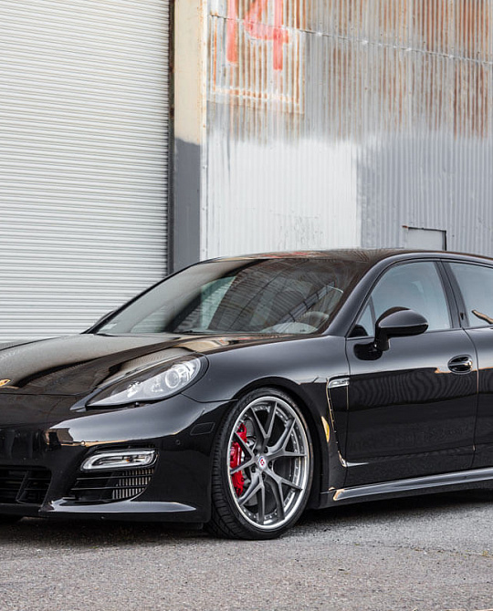 Фото дисков S101 Сатиновый графит на Porsche Panamera I