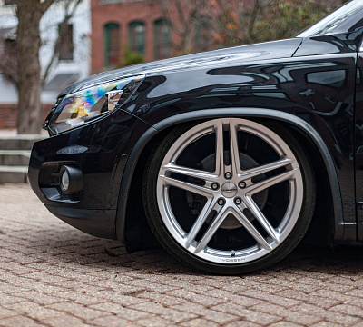 Фото дисков Vossen VFS-5 на Volkswagen Tiguan I