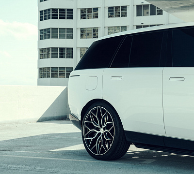 Фото дисков Vossen HF-2 на Land Rover Range Rover V