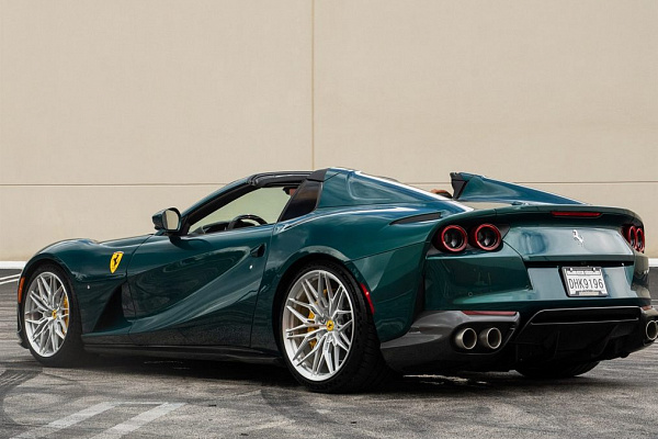 Фото дисков Anrky S1-X1 Глянцевый лак на Ferrari 812