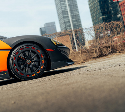 Фото дисков Brixton Forged FDE11 Aerotech на McLaren 600