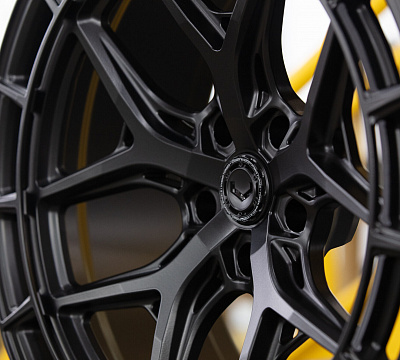 Vossen HFX-1 (5-Lug)