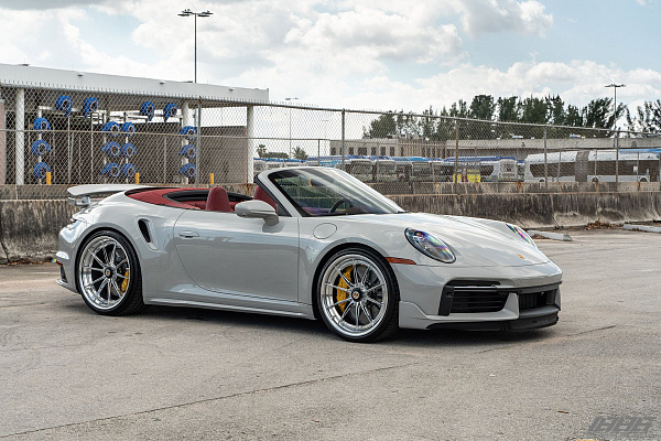 Фото дисков 1886 Wheels G010 Полированный лак на Porsche 911 VIII