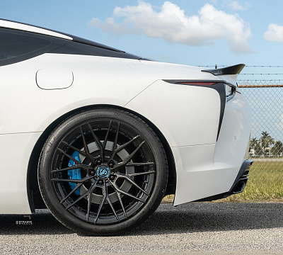 Фото дисков Strasse Wheels SV10M Deep Concave Duoblock на Lexus LC 500