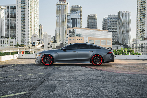 Фото дисков Strasse Wheels SV10M-RS Deep Concave FS Другой цвет на Mercedes-Benz AMG GT I