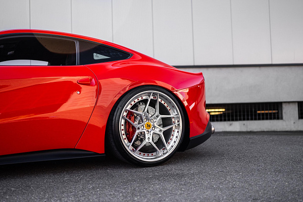 Фото дисков ST Wheels ST21.2 Полированный лак на Ferrari F12