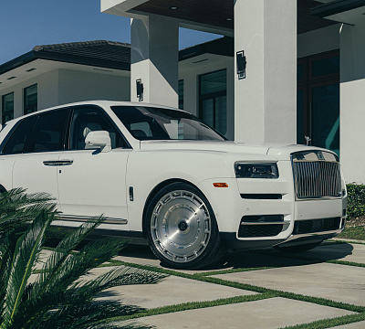 Фото дисков Vossen LC3-11 на Rolls-Royce Cullinan