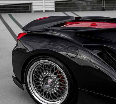 Фото дисков HRE 501 на Ferrari 488