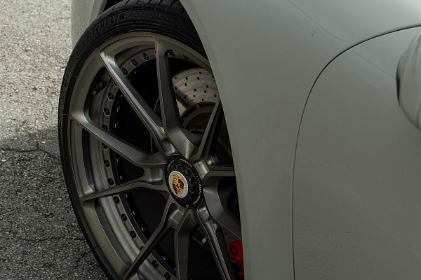 Фото дисков Anrky AN22 Сатиновый темный лак на Porsche 911 VII