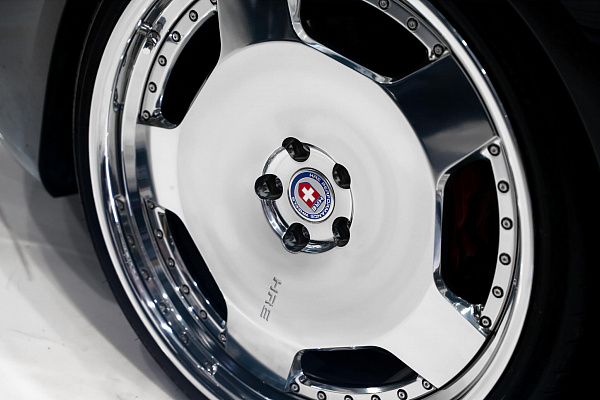Фото дисков HRE 544C Полированный лак на Mercedes-Benz S-Class (W222, C217)