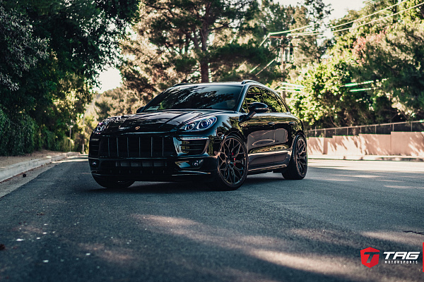 Фото дисков Vossen HF-2 Черный сатин на Porsche Macan I
