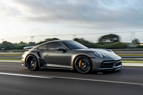 Фото дисков Strasse Wheels SV15 Deep Concave FS Черный глянец на Porsche 911 VIII