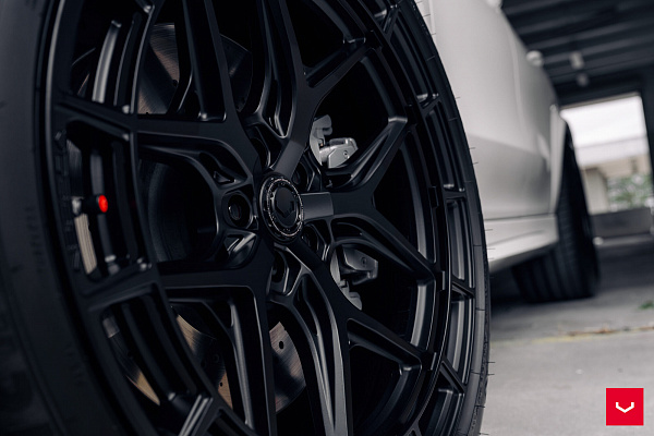 Фото дисков Vossen HFX-1 (5-Lug) Черный сатин на Mercedes-Benz GLE II