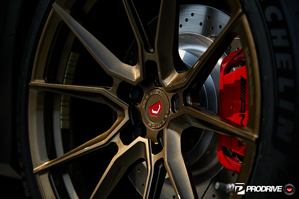 Фото дисков Vossen EVO-2 Глянцевая бронза на Mercedes-Benz CLS (C257)
