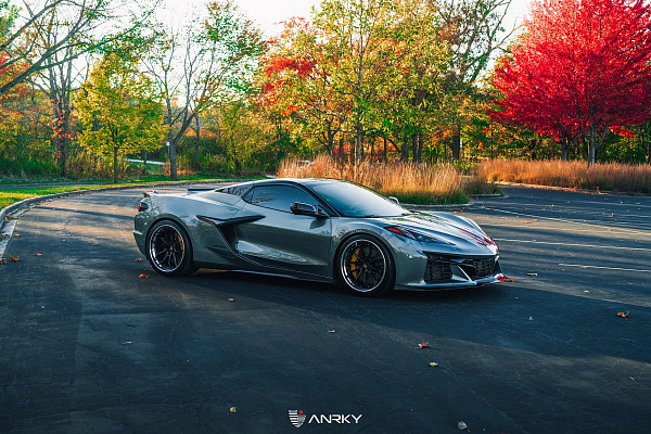 Фото дисков Anrky AN31 Черный глянец на Chevrolet Corvette C8