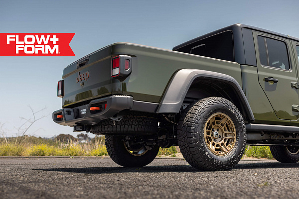 Фото дисков HRE FT1 Глянцевое темное золото на Jeep Gladiator II (JT)