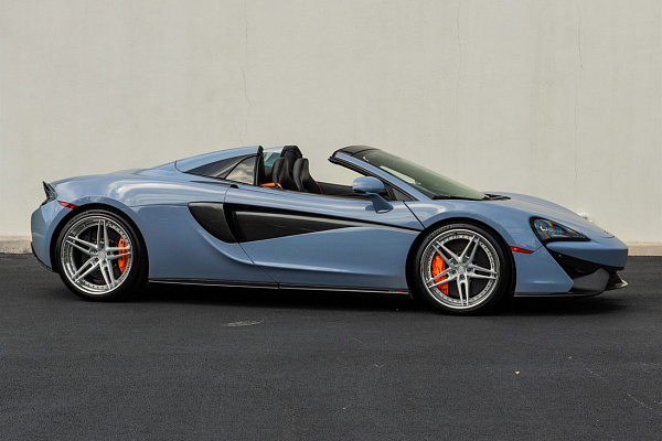 Фото дисков Anrky AN37 Глянцевый лак на McLaren 570S