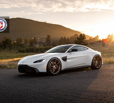 Фото дисков HRE P104SC на Aston Martin Vantage 4