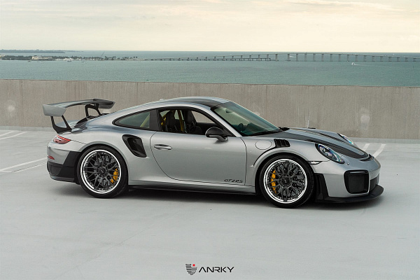 Фото дисков Anrky RS1 Черный глянец на Porsche 911 VII