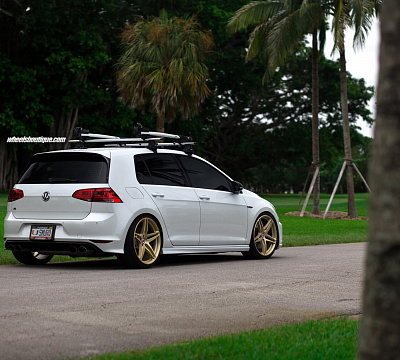 Фото дисков HRE P107 на Volkswagen Golf VII