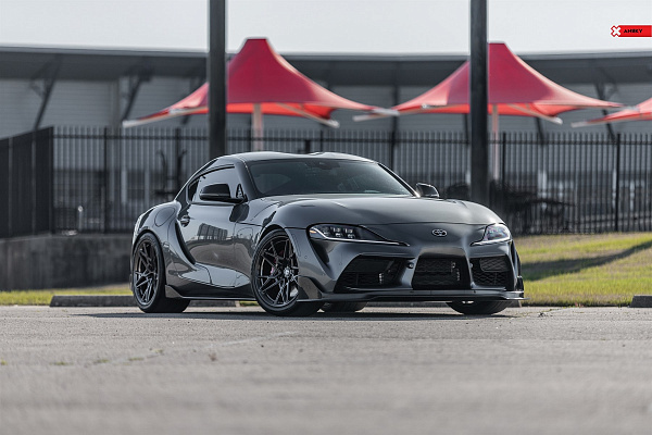 Фото дисков Anrky S1-X2 Глянцевый темный лак на Toyota Supra A90