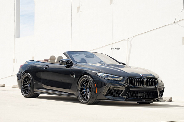 Фото дисков Strasse Wheels SV10M Track Другой цвет на BMW 8/M8