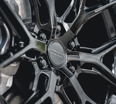 Фото дисков Vossen HF6-4 на Chevrolet Silverado IV