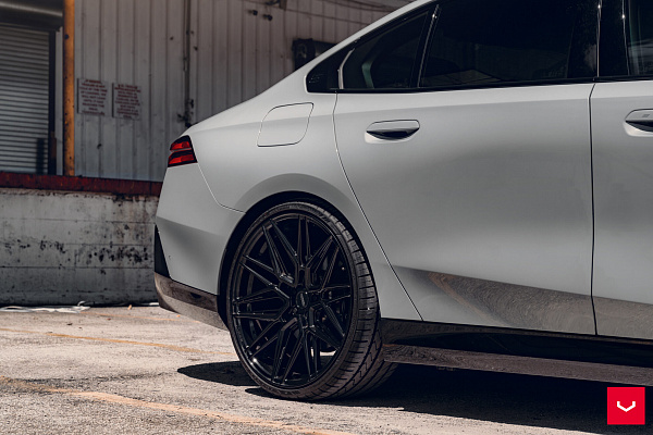 Фото дисков Vossen HF-7 Черный глянец на BMW 5/M5 (G60/G90)