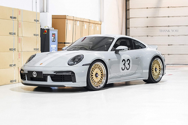 Фото дисков HRE 501 Глянцевое золото на Porsche 911 VIII