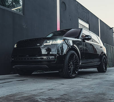Фото дисков Brixton Forged LX01 на Land Rover Range Rover V