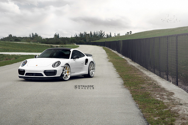 Фото дисков Strasse Wheels SM5R Deep Concave Monoblock Глянцевый лак на Porsche 911 VII