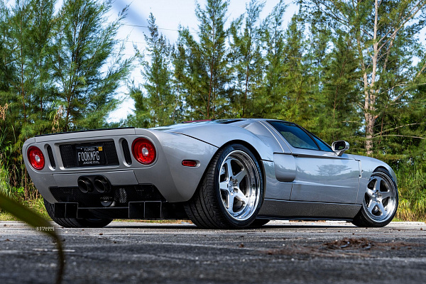 Фото дисков Strasse Wheels S5 Track Глянцевый лак на Ford GT I