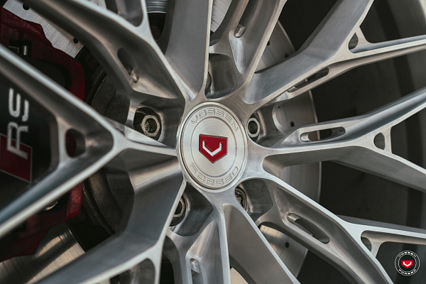 Фото дисков Vossen S21-02 Глянцевый лак на Audi A/RS 6 (C8)