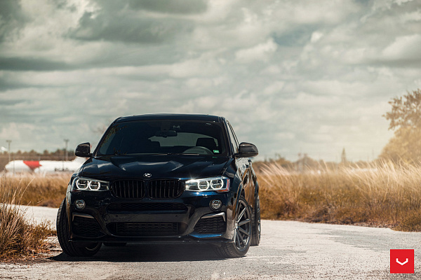 Фото дисков Vossen VFS-10 Глянцевый графит на BMW X4 (F26)